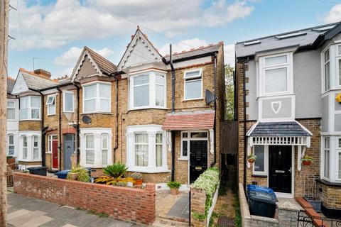 3 bedroom house for sale, Deans Road, London W7