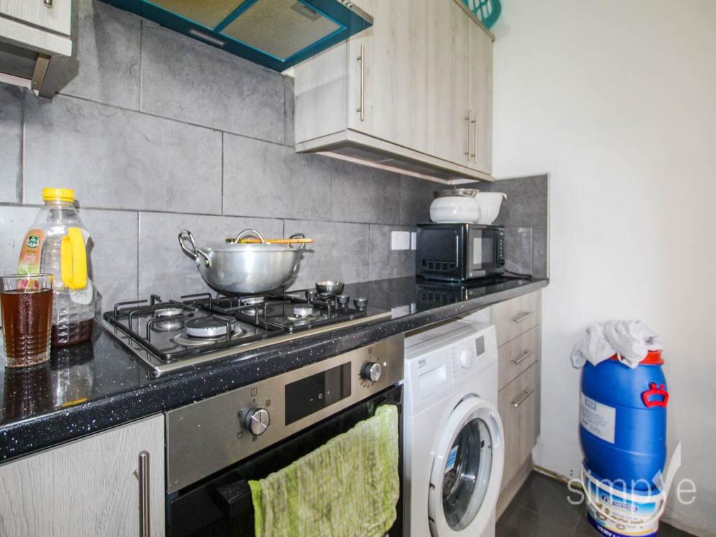 Apartment in Middlesex - View 2