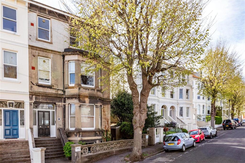 Apartment in Brighton - View 2