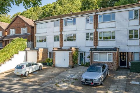 4 bedroom townhouse for sale, Sunningvale Avenue, Westerham TN16