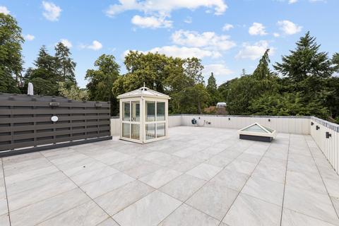 2 bedroom penthouse for sale, Brockenhurst Road, Ascot