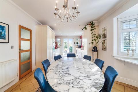 4 bedroom detached bungalow for sale, Shawley Way, Epsom