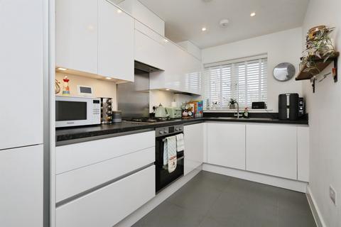 2 bedroom semi-detached house for sale, Birch Road, Polegate