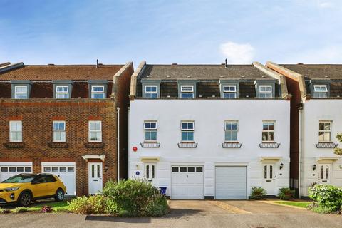 3 bedroom semi-detached house for sale, College Green, Eastbourne