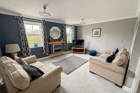 3 bedroom semi-detached house for sale, College Green, Eastbourne