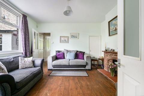 2 bedroom semi-detached house for sale, Barrow Green Road, Oxted RH8