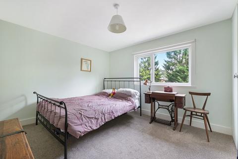 2 bedroom semi-detached house for sale, Barrow Green Road, Oxted RH8