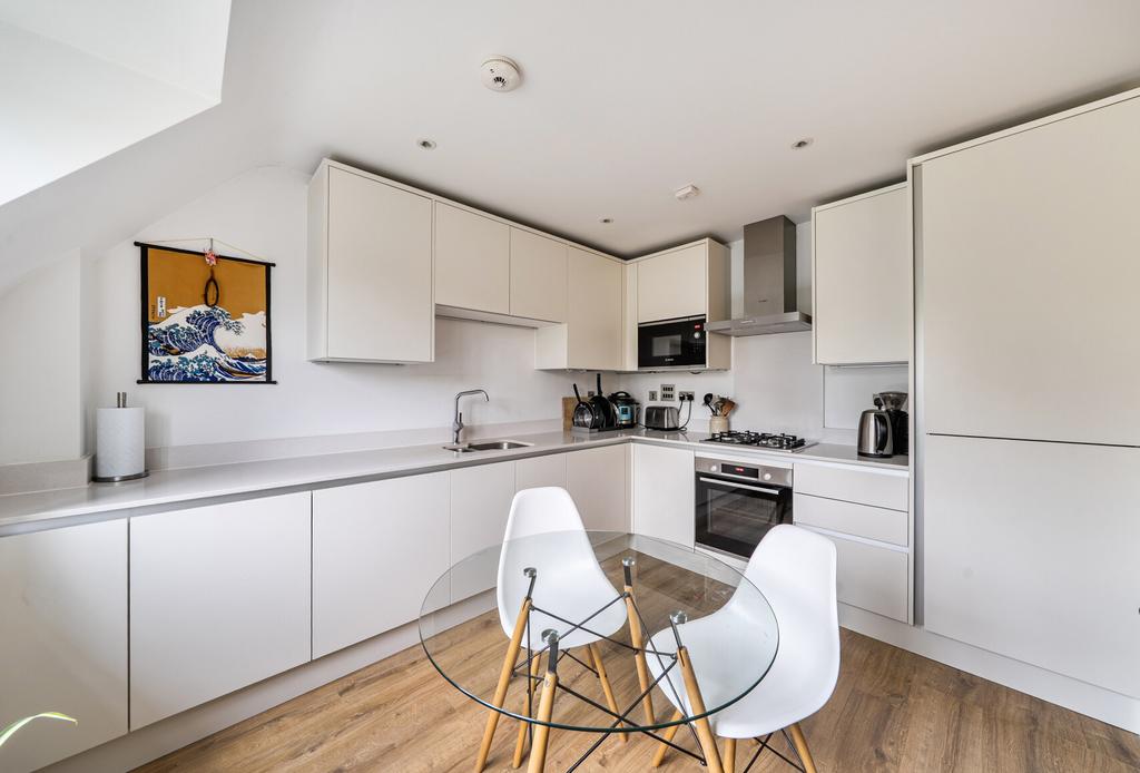 Apartment in Oxfordshire - View 3