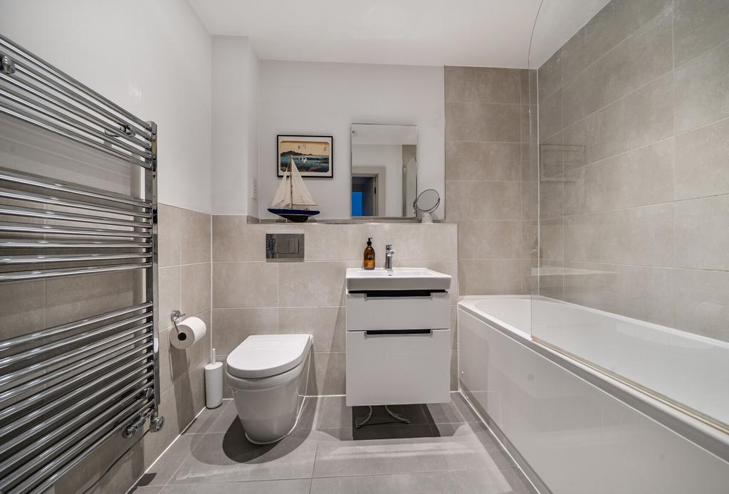 Apartment in Oxfordshire - More