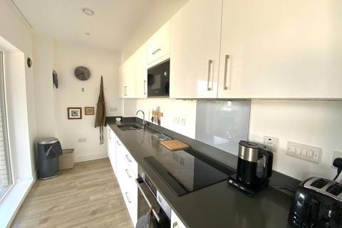 2 bedroom flat for sale, Marleigh Avenue, Cambridge
