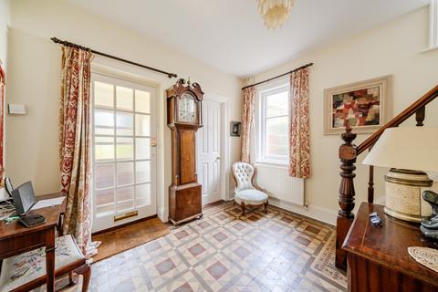 4 bedroom detached house for sale, York Road, Farnham, GU9