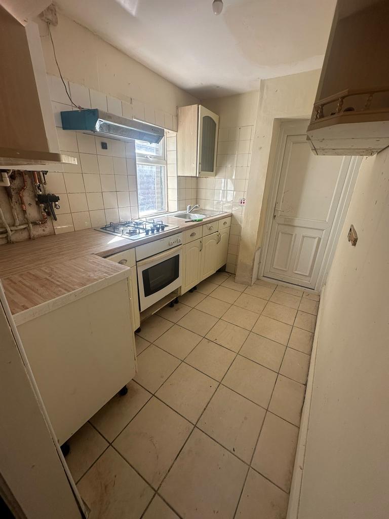 House in Hockley - View 3