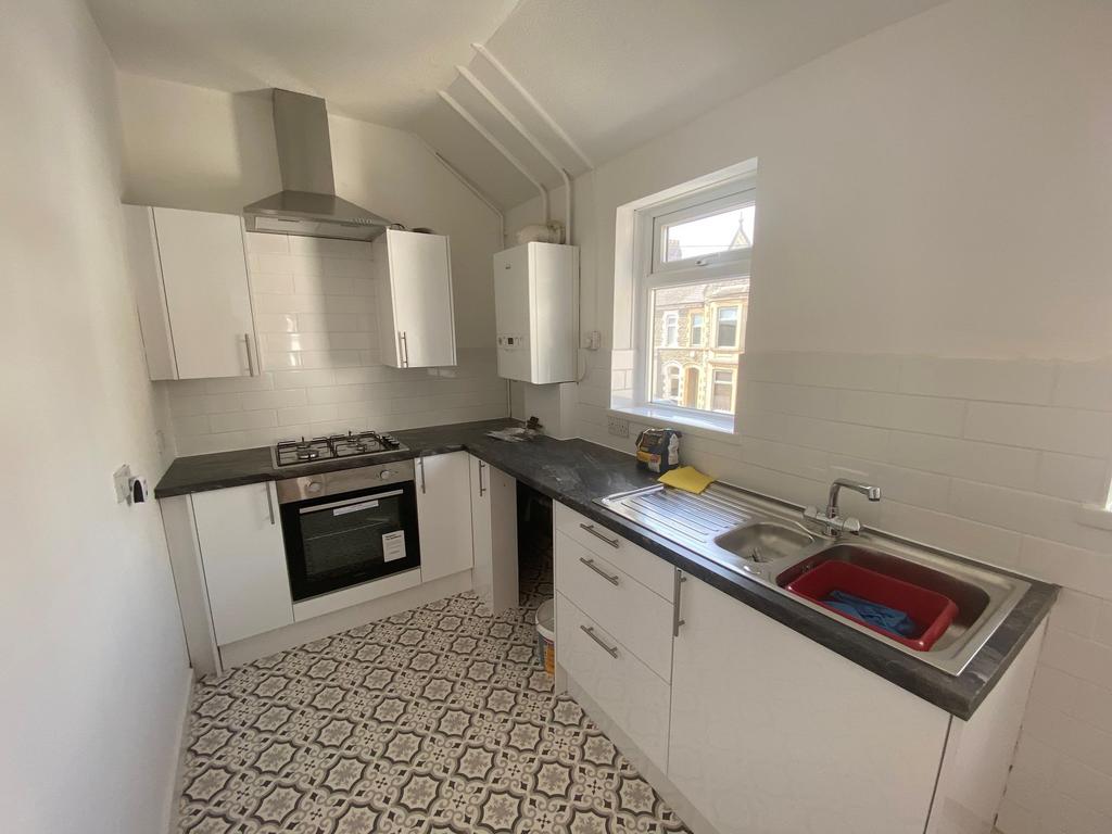 Apartment in Cardiff - View 3