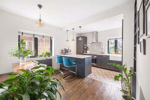 2 bedroom maisonette for sale, Aylmer Road, London, W12