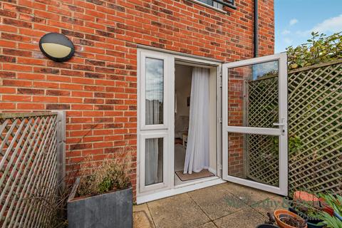 2 bedroom apartment for sale, Charlotte Court, 2A Mill Road, Southport