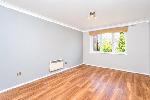 1 bedroom flat for sale, Bernard Ashley Drive, London SE7