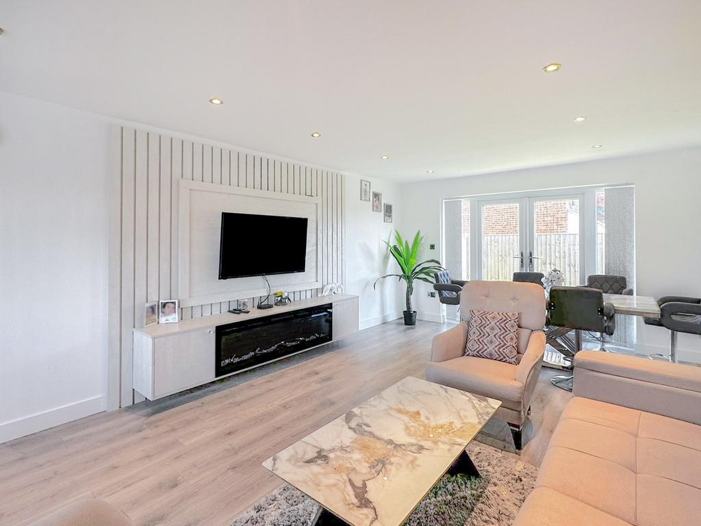 House in Reading - View 3