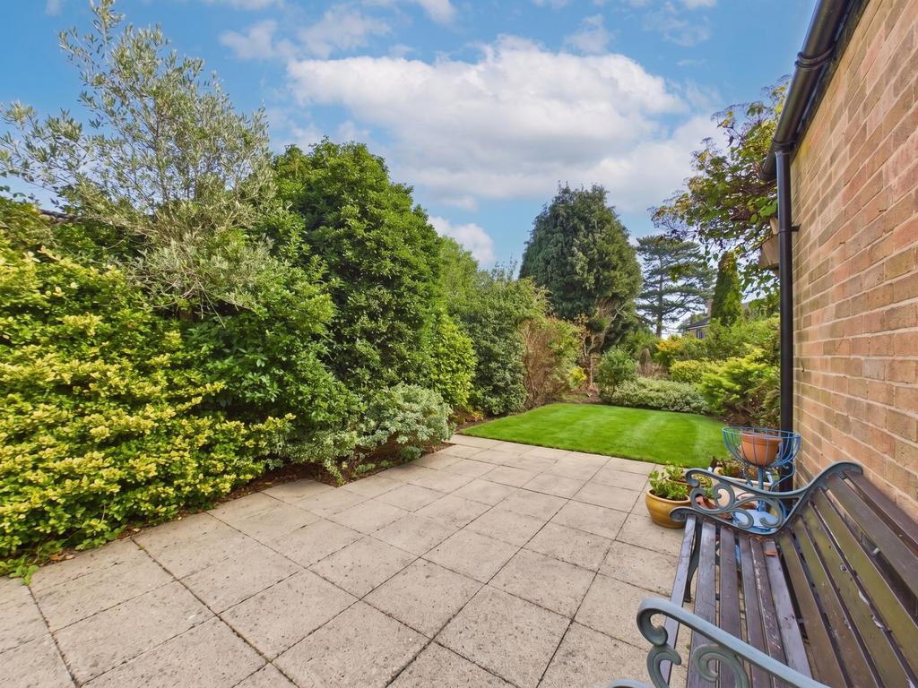 House in Nottingham - View 4