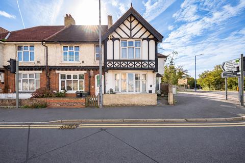 5 bedroom end of terrace house for sale, London Road, Gravesend DA11