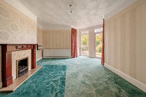 5 bedroom end of terrace house for sale, London Road, Gravesend DA11