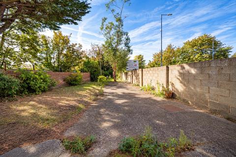 5 bedroom end of terrace house for sale, London Road, Gravesend DA11