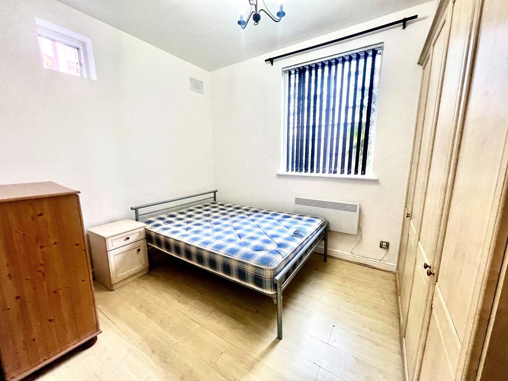 Apartment in Manchester - View 5