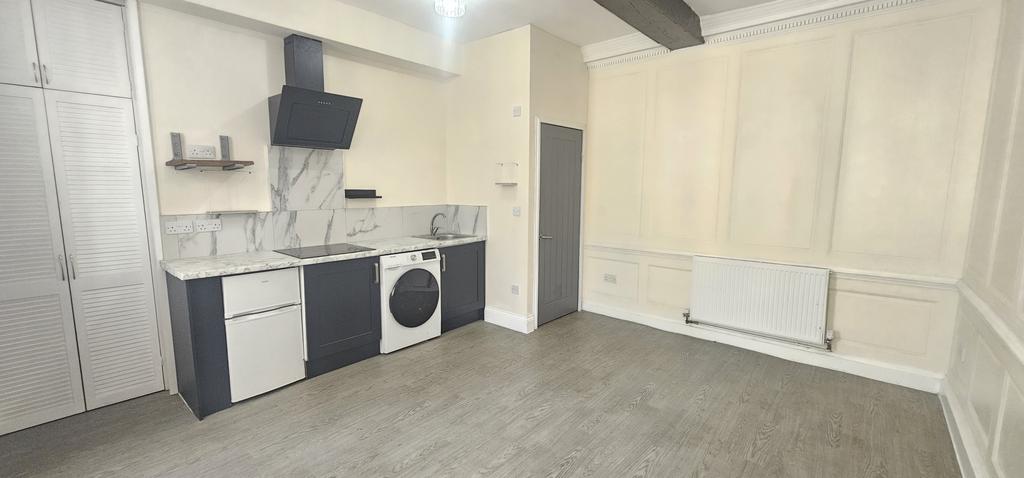 Apartment in Bristol - View 2