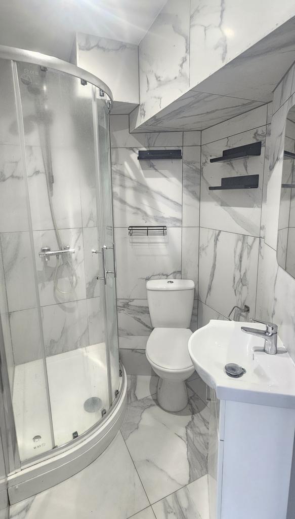 Apartment in Bristol - View 4