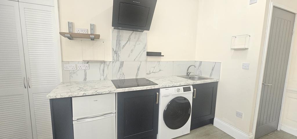 Apartment in Bristol - View 5