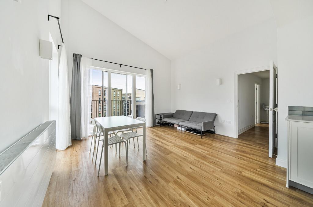 Apartment in Berkshire - View 3