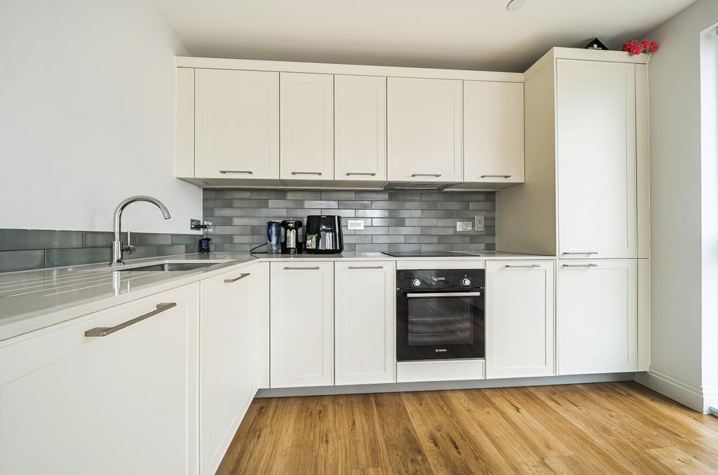 Apartment in Berkshire - View 5