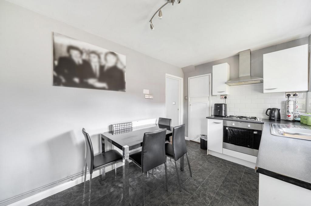 House in Nottingham - View 5