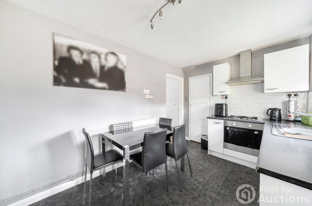 House in Nottingham - View 5