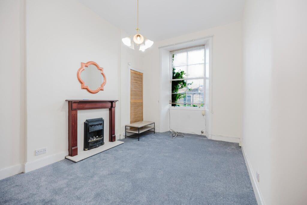 Apartment in Edinburgh - View 2
