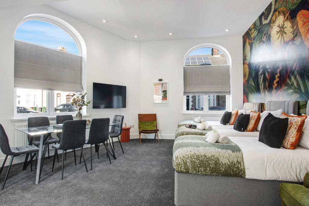 Apartment in Cardiff - View 2