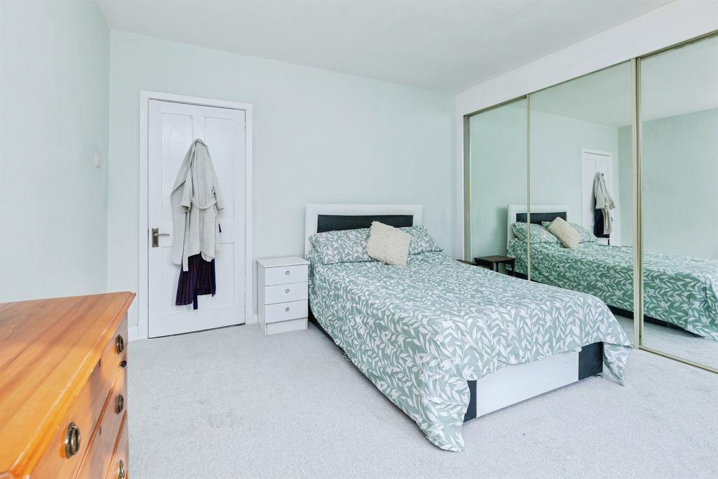 House in Leicester, Aylestone Park - More