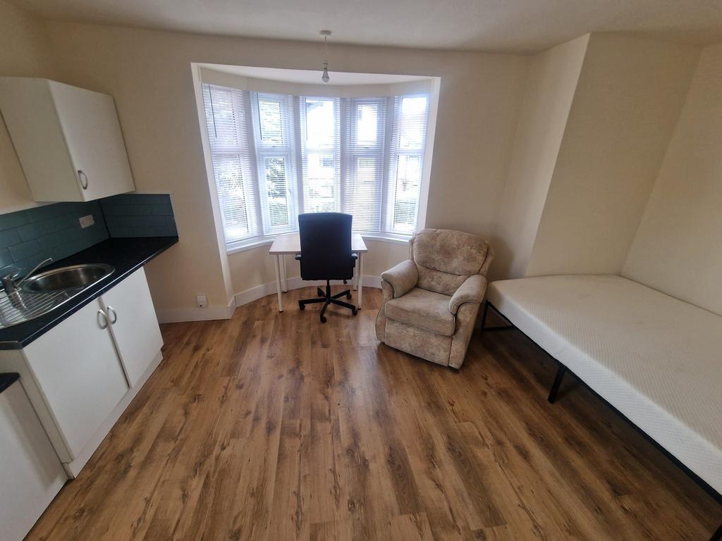 Apartment in Leicester - More