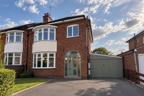 3 bedroom semi-detached house to rent, Romway Road, Leicester, LE5