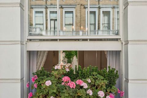 4 bedroom terraced house for sale, Ovington Gardens, Knightsbridge, London