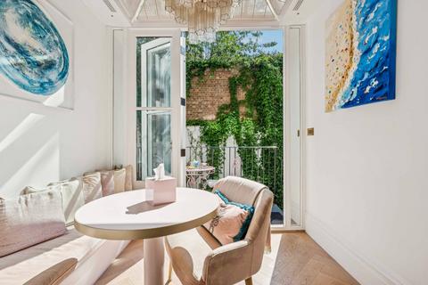 4 bedroom terraced house for sale, Ovington Gardens, Knightsbridge, London