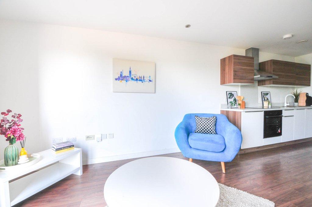 Apartment in Manchester, City Centre - View 3