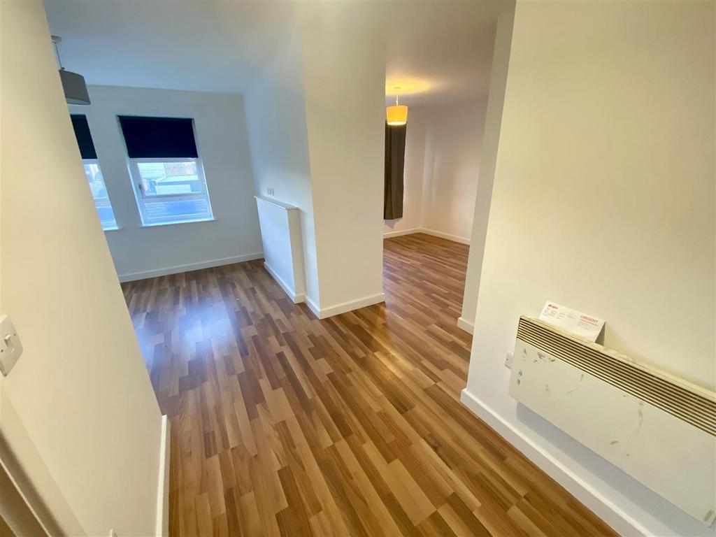Apartment in Leicester - View 3