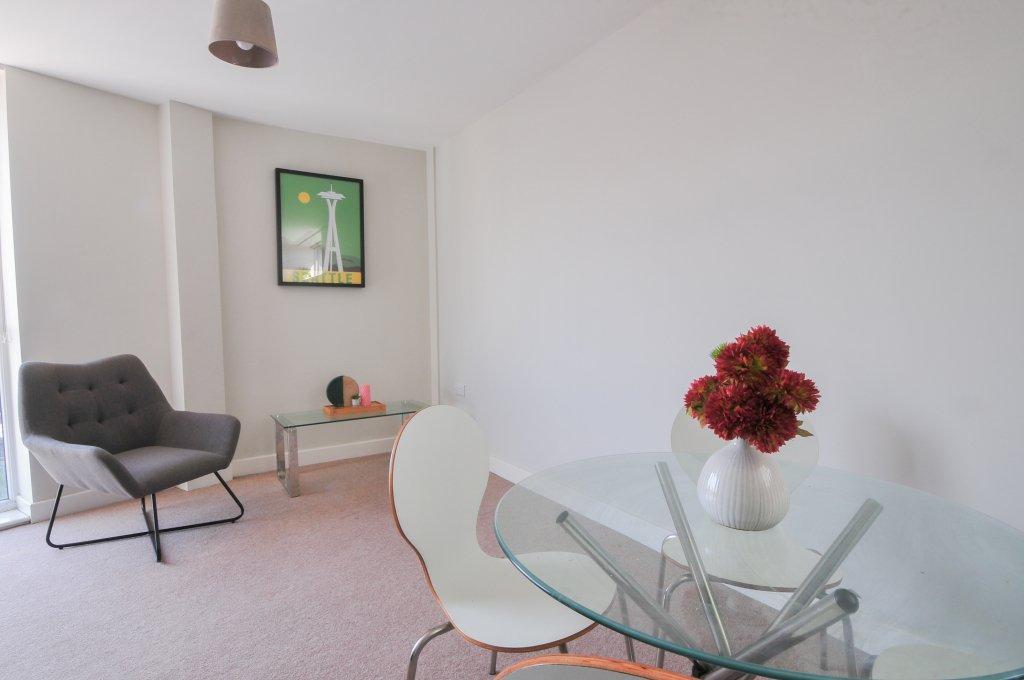 Apartment in Salford - View 4