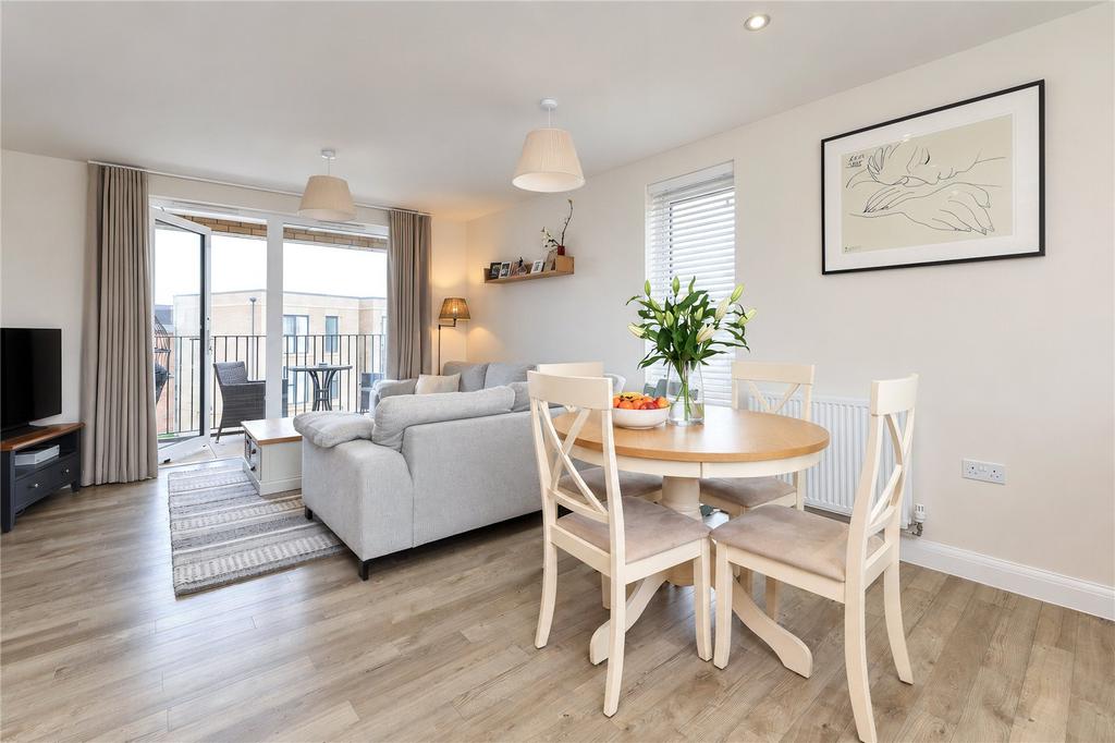 Apartment in Cambridge, South Trumpington - View 2