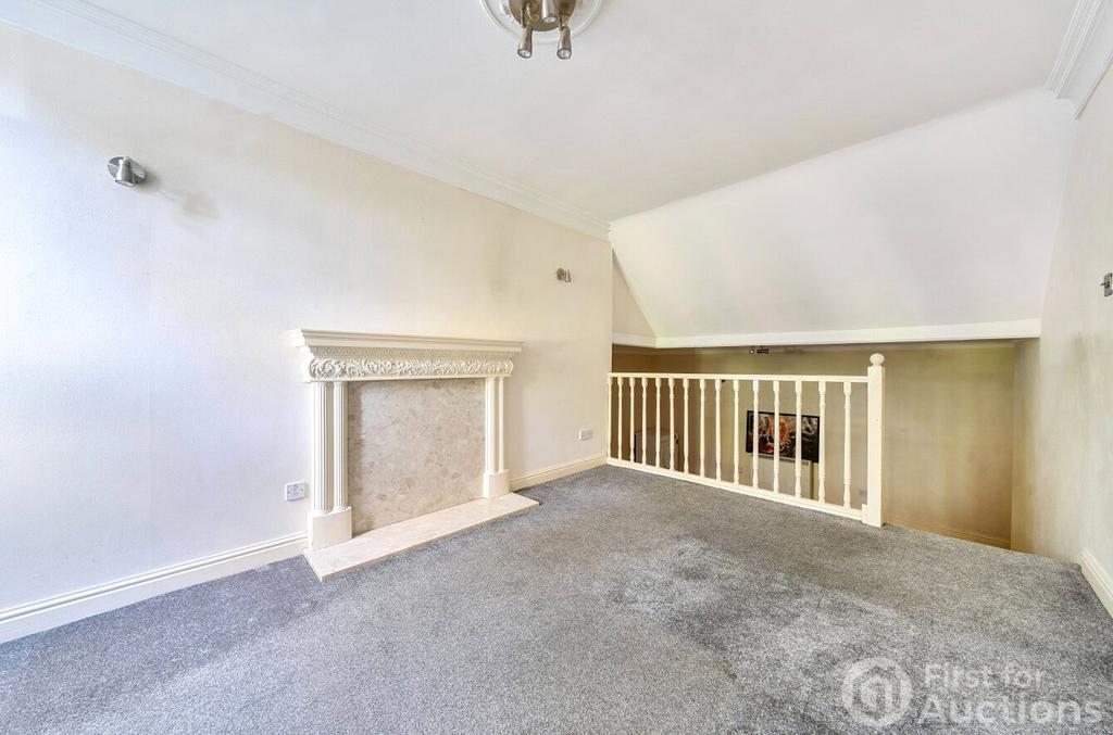 Apartment in Nottingham, Nottinghamshire - View 3