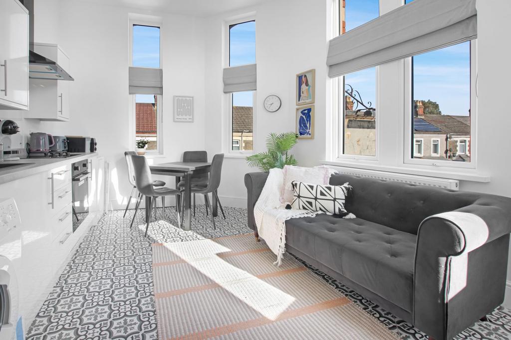 Apartment in Cardiff - View 4