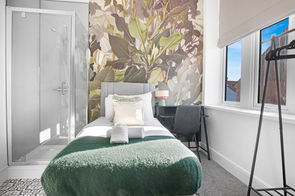 Apartment in Cardiff - View 5
