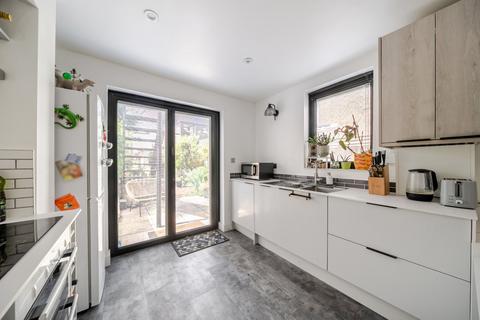 1 bedroom flat for sale, Dunstans Road, East Dulwich, London, SE22