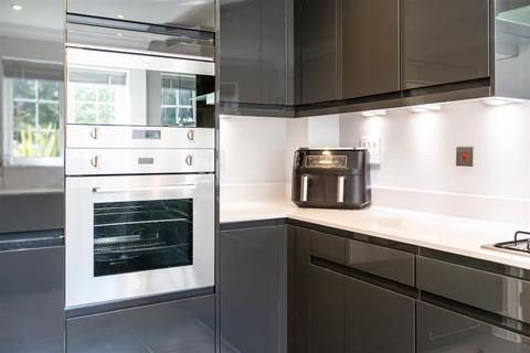 undefined, Lambourne Close, Banstead