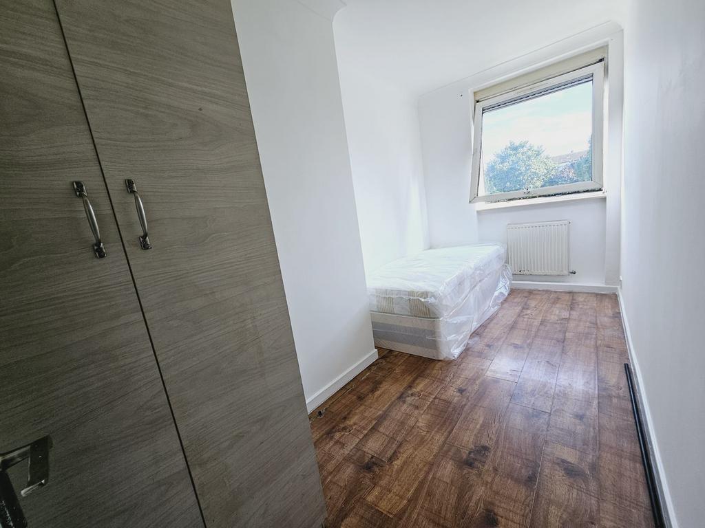 Apartment in London - View 2